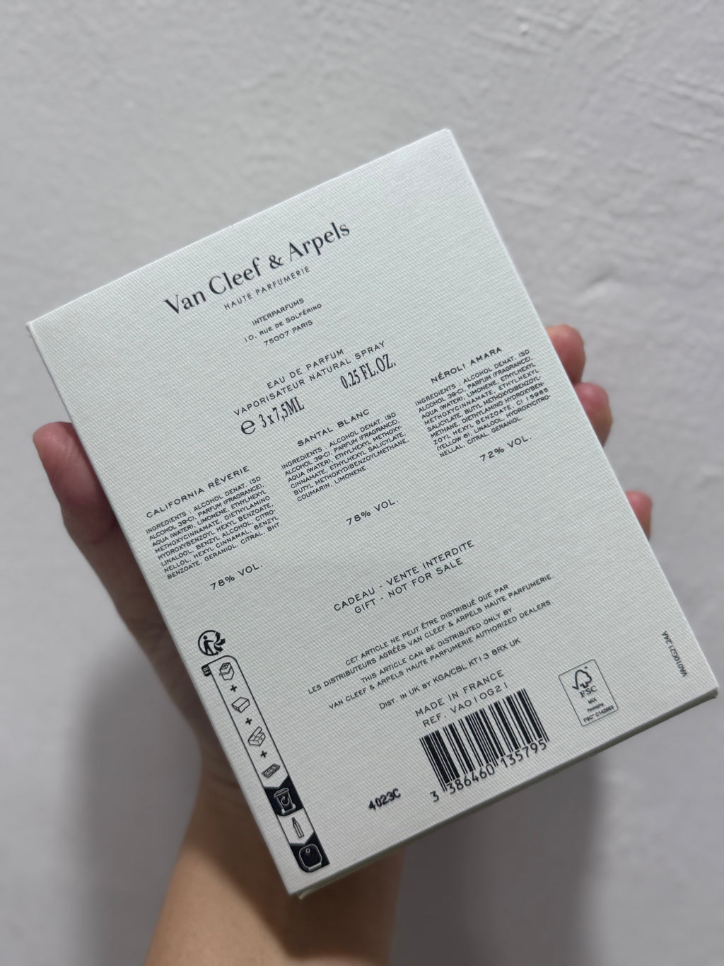 VAN CLEEF EAU DE PARFUM SPRAY (3 x 7.5ml) 

SET CONTAINS: 
- CALIFORNIA RÊVERIE
- SANTAL BLANC
- NÉROLI AMARA